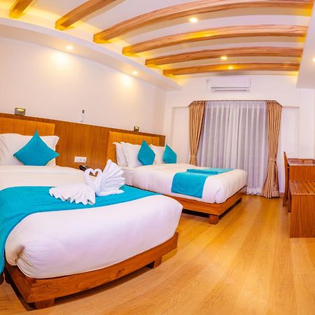 Hotel Pokhara Alpine And Springs Exterior foto