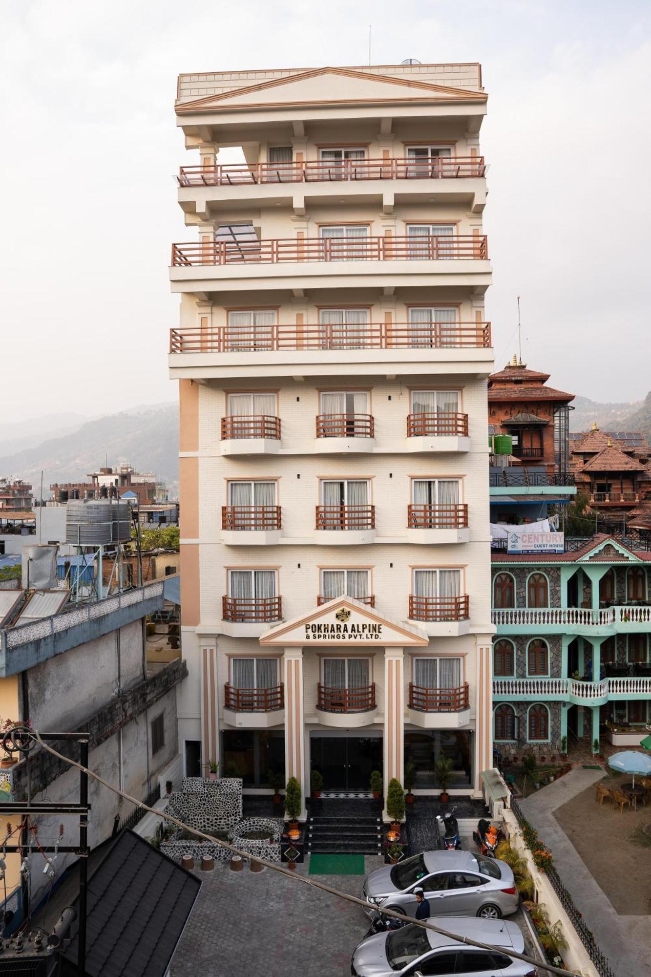 Hotel Pokhara Alpine And Springs Exterior foto
