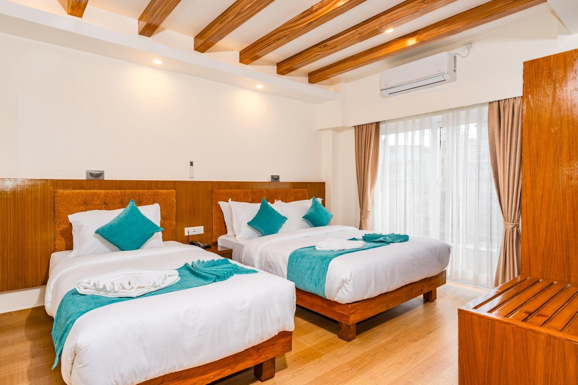 Hotel Pokhara Alpine And Springs Exterior foto