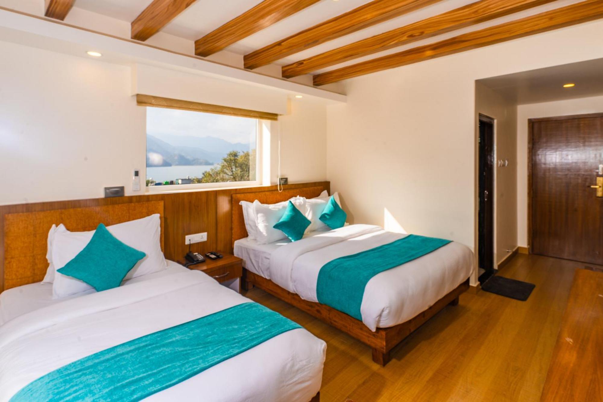 Hotel Pokhara Alpine And Springs Exterior foto