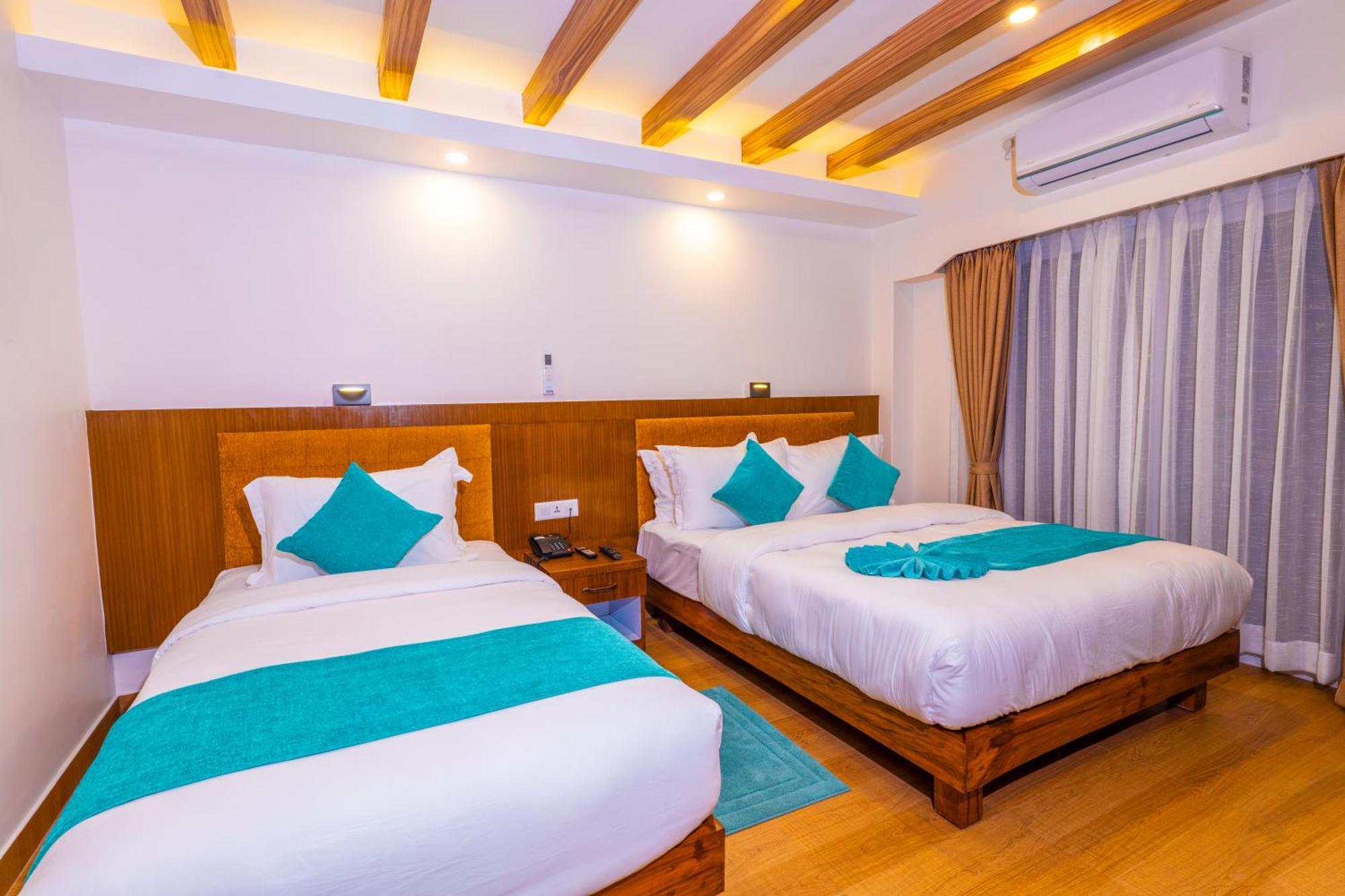 Hotel Pokhara Alpine And Springs Exterior foto